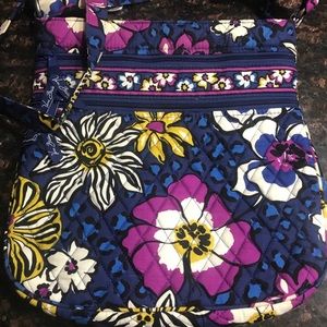 NWOT Vera triple zip hipster African Violet